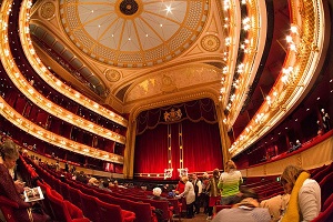 Travel to the Royal Opera House with Chiltern Railways