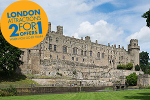 Flock to the Warwick Castle with Chiltern Railways