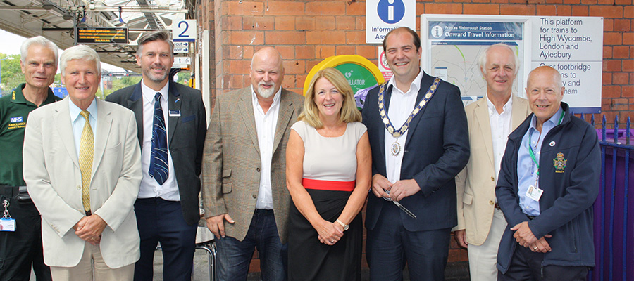 Princes Risborough gets a defibrillator