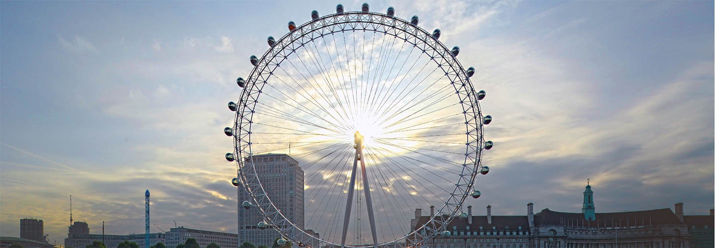 Visit one of the Coca Cola London Eye, one of the UK's top attractions with Chiltern Railways