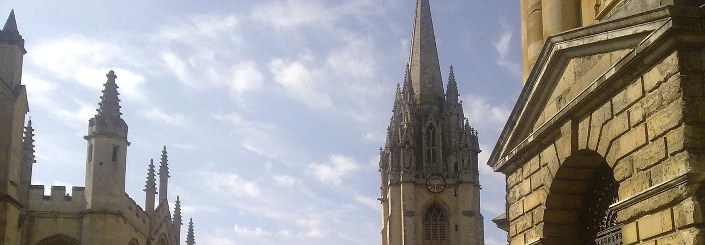Flock to Oxford's Church of St Mary the Virgin with Chiltern Railways