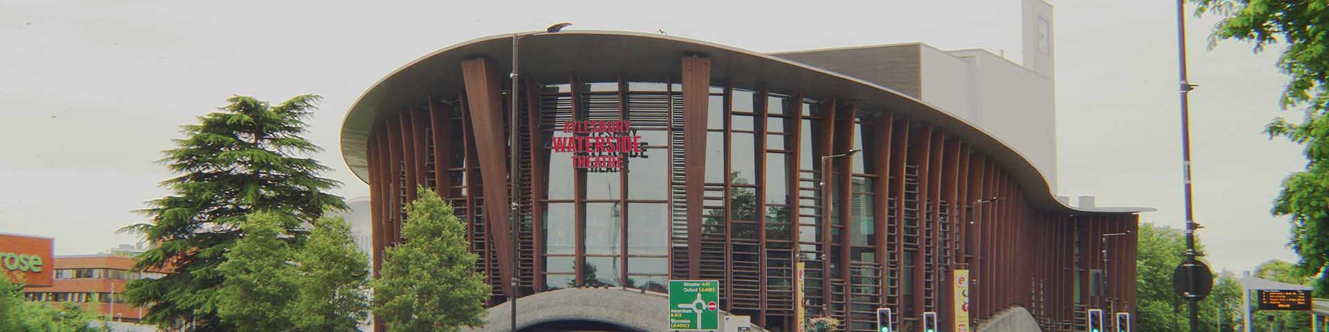 Go to Aylesbury Waterside Theatre with Chiltern Railways