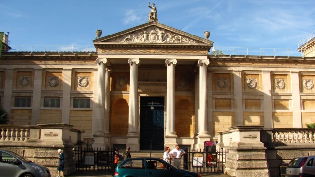 Destination Oxford - Ashmolean Museum