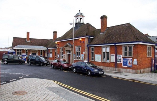Ticket office opening hours: