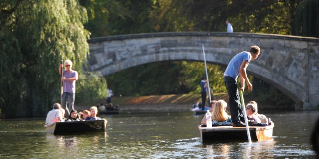 Destination Oxford - Punting